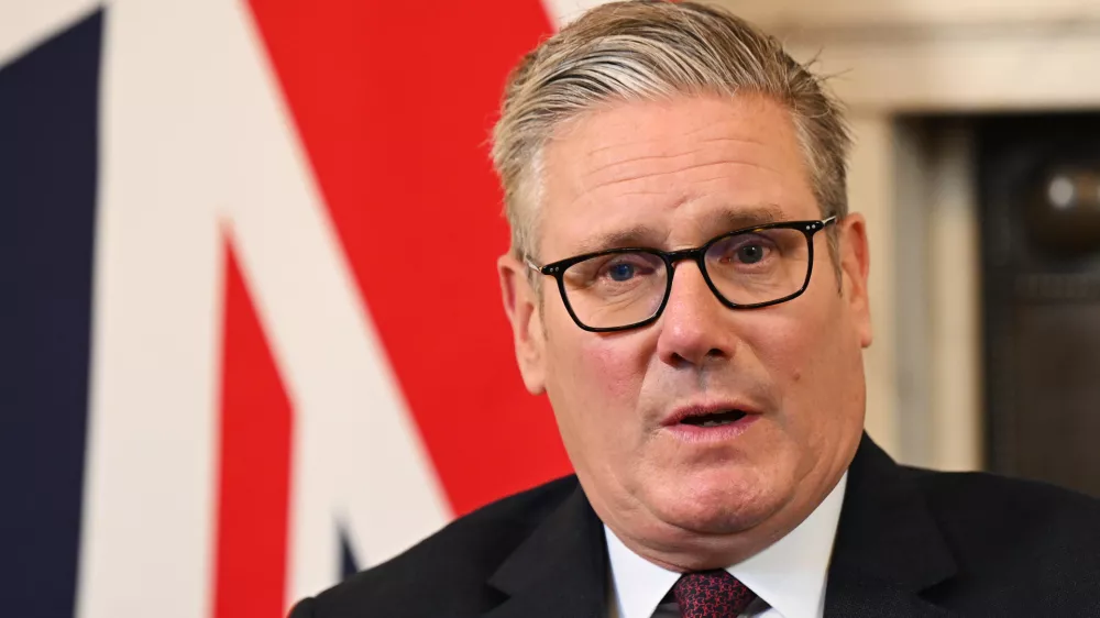 16 September 2025, United Kingdom, London: UK Prime Minister Keir Starmer speaks during a meeting with family members of the victims of the Hillsborough disaster in Downing Street, London, after the announcement of the Hillsborough Law, which will include a legal "duty of candour", where public servants could face jail if they are found not to have told the truth during investigations or inquiries. The Public Office (Accountability) Bill will be introduced to Parliament on Tuesday to begin the journey towards becoming law. Photo: Leon Neal/PA Wire/dpa