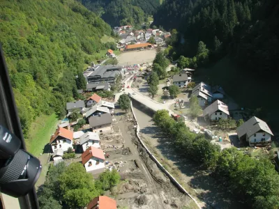 Železniki: vodfa se je umaknila