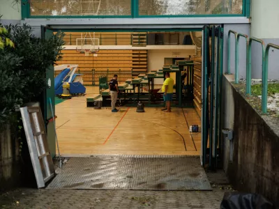 Novo mesto, Solski center Novo mesto. Ogled skode po neurju v Novem mestu.