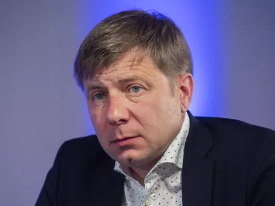 Ljubljana, Gospodarsko razstavisce.Okrogla miza z naslovom Pokoronska ozivitev slovenskega turizma v luci najnovejsih dogodkov v Ukrajini.Predsednik sekcije za gostinstvo in turizem pri OZS Blaz Cvar.