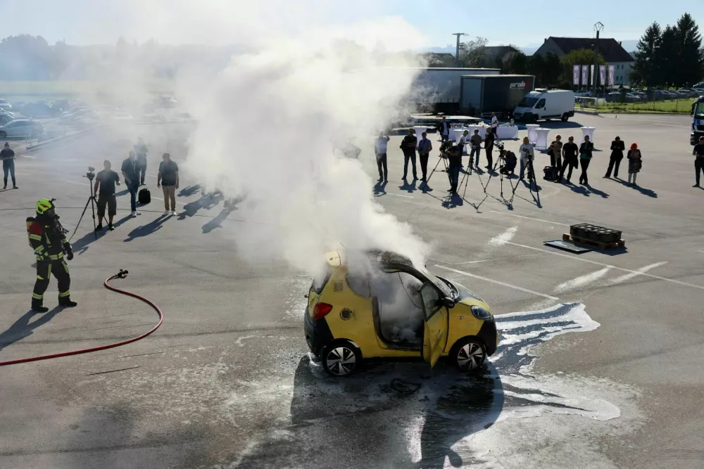 Električni avto, vžig, vaja, Celje. Foto: Jaka Gasar