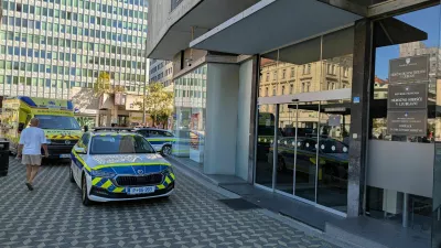 Ljubljana, okrožno sodi&scaron;če, okrožno tožilstvo, policija, re&scaron;evalci. Foto: bralec