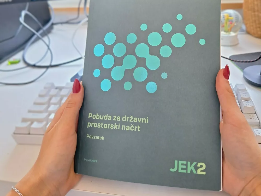 Pisarna za pomirjanje skeptikov glede JEK 2: Obiskal jo je tudi na&scaron; novinar