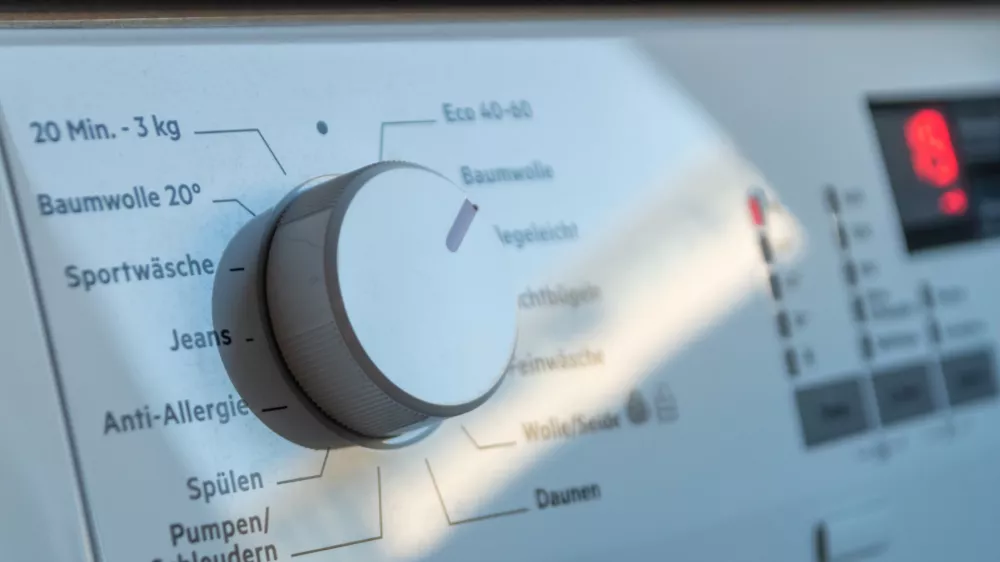 Dobro preberite navodila ali pa informacijo za svojo znamko poi&scaron;čite na spletu. / Foto: Istock