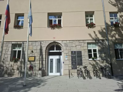 Spor med ponudnikoma pomoči ni končan