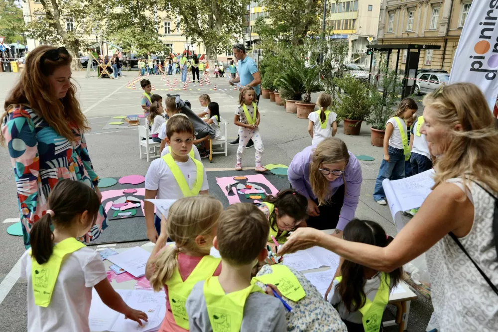 Evropski teden mobilnosti 2025, Ljubljana, Krekov trg. Foto: Jaka Gasar