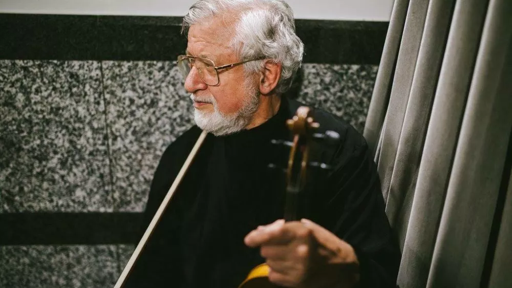 Karel Žužek, dolgoletna prva violina: Med umetnostjo in rokodelstvom