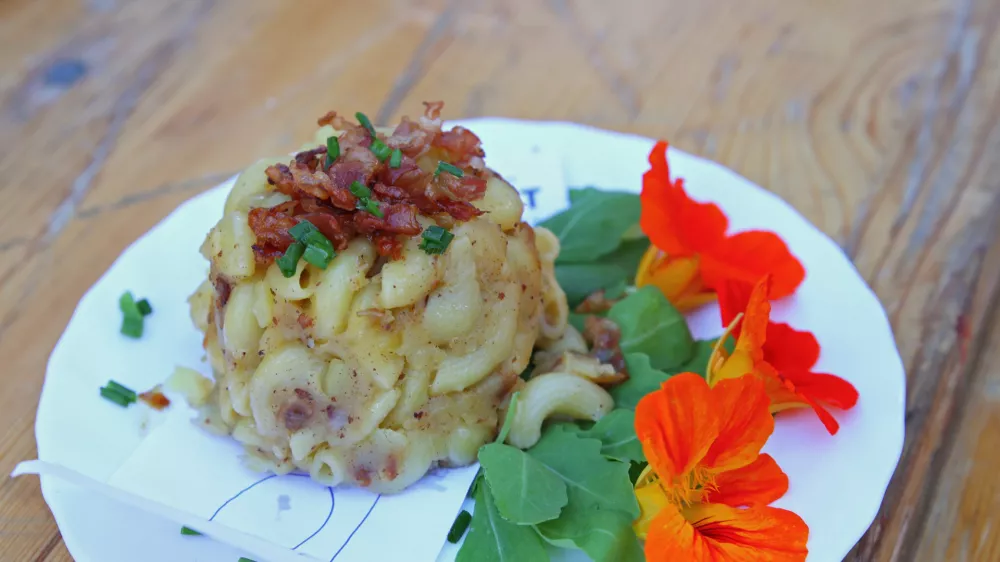 Grenadirmar&scaron; v sodobni preobleki / Foto: Matjaž Kirn