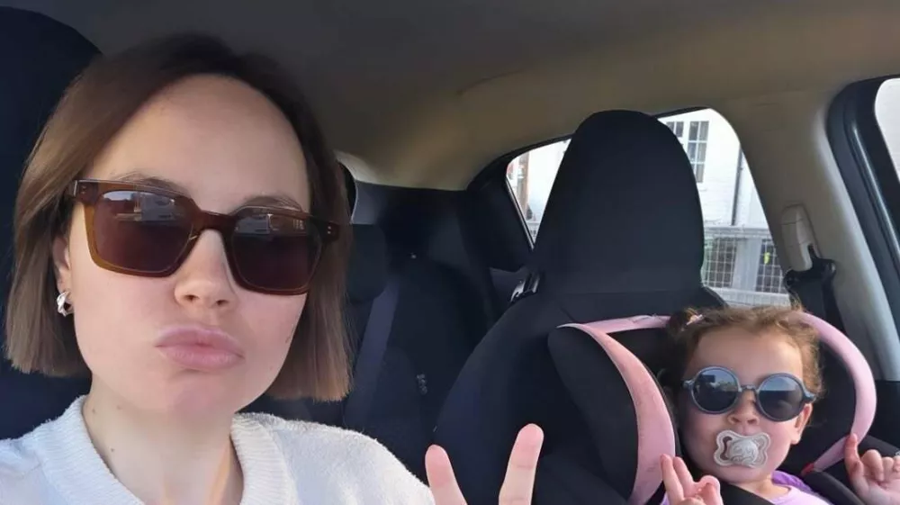 Beth Stichbury s hčerko / Foto: Instagram