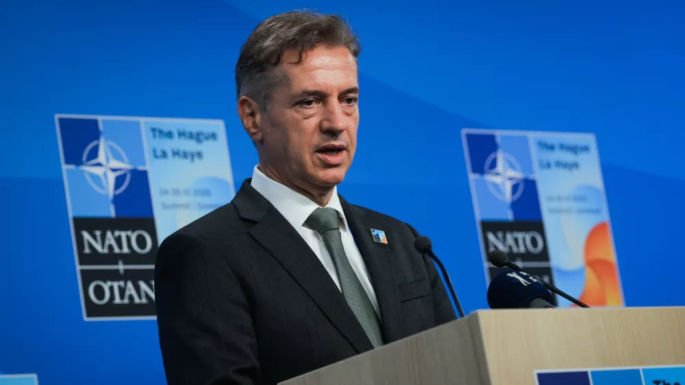 Haag. Vrh zveze Nato, ki se ga je udelezil predsednik vlade Robert Golob.