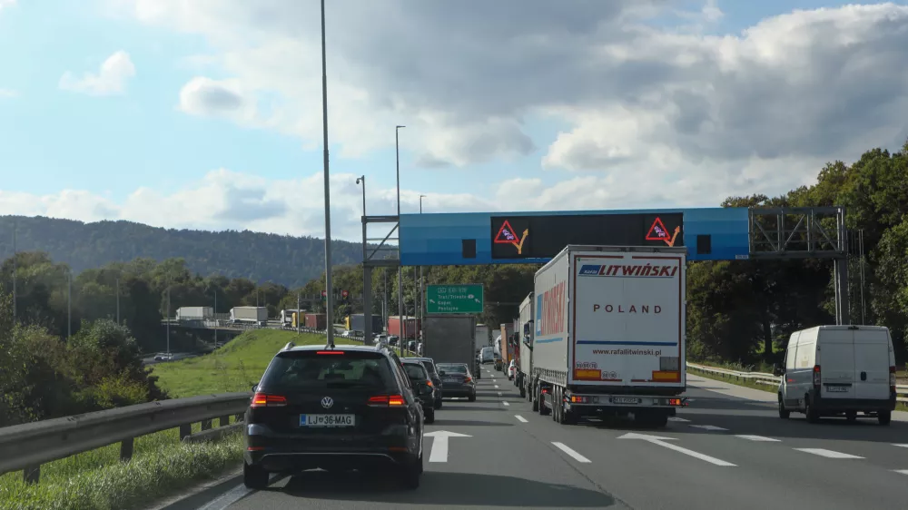 15.09.2025 - Avtocesta obvoznica - Kozarje - gneča - zastojFoto: Luka Cjuha