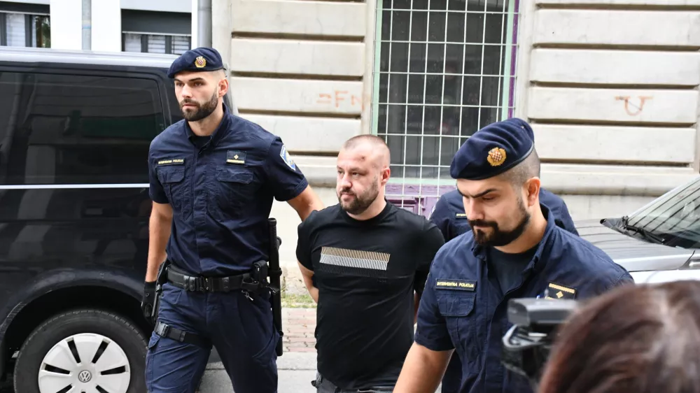 Osumljenega umora Zorana Grgića so danes prepeljali na zasli&scaron;anje na državno odvetni&scaron;tvo. FPixell