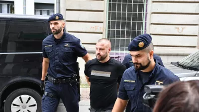 Osumljenega umora Zorana Grgića so danes prepeljali na zaslišanje na državno odvetništvo. FPixell