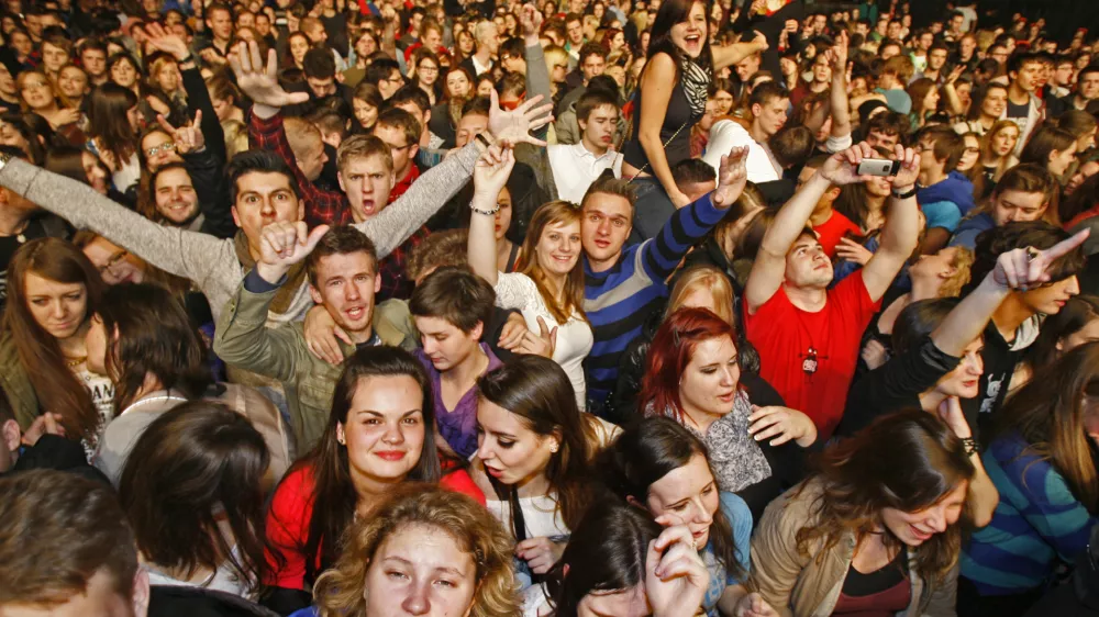 &scaron;tudenti - brusi - - 6.11.2013 - največje brucovanje v Sloveniji pod nazivom BRUC 2013, &scaron;tudentska zabava na Gospodarskem razstavi&scaron;ču v Ljubljani//FOTO: Tomaž Skale