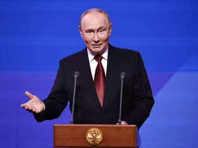 FILED - 13 September 2025, Russia, Moscow: Russian President Vladimir Putin delivers a speech during an event celebrating the 878th anniversary of the foundation of Moscow at the Zaryadye Concert Hall. Photo: -/Kremlin/dpa - ATTENTION: editorial use only and only if the credit mentioned above is referenced in full