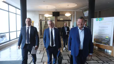 - Mag. Bojan Kumer, minister za okolje, podnebje in energijo- Matjaž Han, minister za gospodarstvo, turizem in &scaron;port Matjaž Han- Dr. Aleksander Jev&scaron;ek, minister za kohezijo in regionalni razvoj-  11.09.2024. Izredna seja svetov občin Velenje in &Scaron;o&scaron;tanj o dogajanju na področju energetike. Foto: Bojan Velikonja