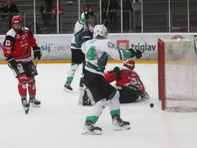 1. gol. 15.03.2024. Finale Državnega prvenstva v hokeju, 4. tekma Sij Acroni Jesenice - SŽ Olimpija. FOTO:Bojan Velikonja 