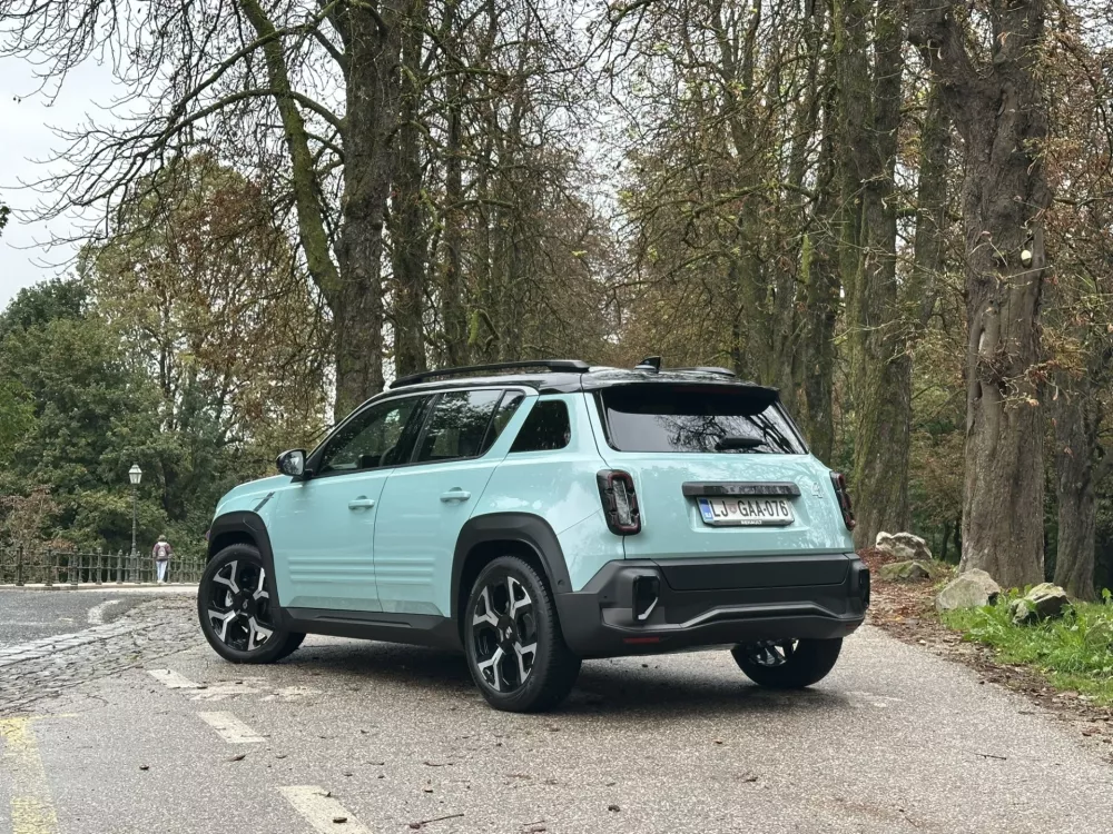 Zadnji del morda na original spominja &scaron;e bolj kot sprednji. / Foto: Matjaž Terzič