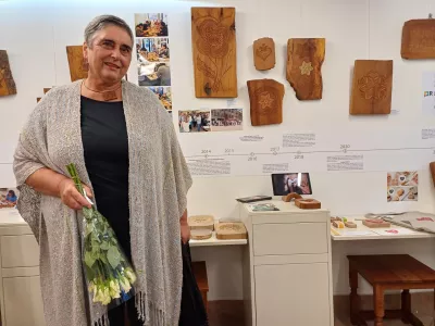 Po 50 letih mojstrstva &scaron;e vedno rezbari