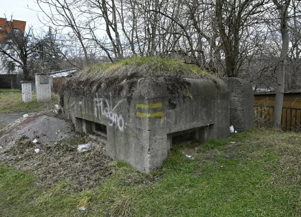 Hole&scaron;ovick&yacute; př&iacute;stav, 28. &uacute;nora 2025, Praha. Pozorovatelna protileteck&eacute; ochrany.,Image: 970662971, License: Rights-managed, Restrictions:, Model Release: no