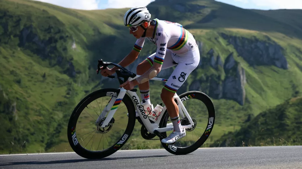 Cycling - Tour de France - Stage 12 - Auch to Hautacam - Auch, France - July 17, 2025 UAE Team Emirates XRG's Tadej Pogacar in action during Stage 12 REUTERS/Sarah Meyssonnier