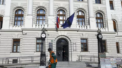 - 24.11.2023 &ndash;  sodi&scaron;če - simbolična fotografija - sodna palača - pravosodje //FOTO: Luka Cjuha