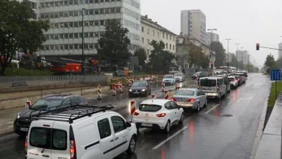 10.9.2025 - Podvoz Dunajska cesta - gradbišče - črpanje vode VO KA - dež deževjeFoto: Luka Cjuha