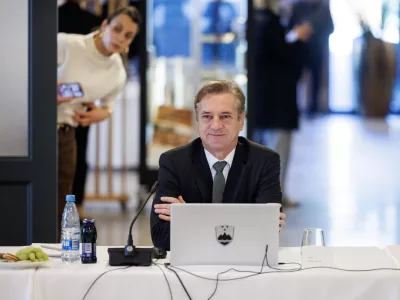 Mozirje, Restavracija Gaj.Redna seja vlade med delovnim obiskom v Savinjski regiji.Predsednik vlade Robert Golob.