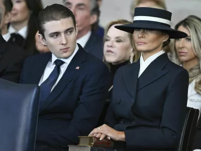 Stanovalci ogorčeni: Barron Trump zaradi zmenka zaprl vse nadstropje stolpnice