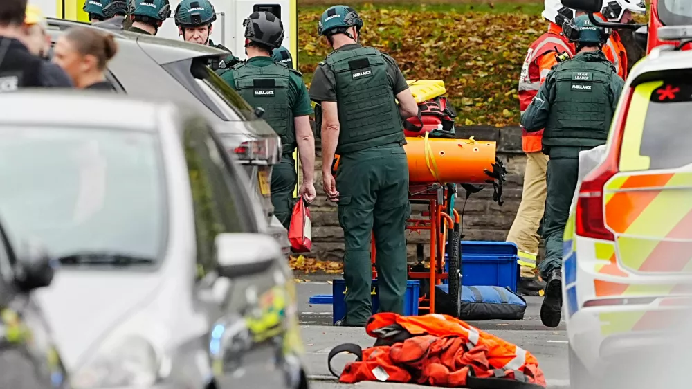 Emergency services at the scene of a stabbing incident at Heaton Park Hebrew Congregation synagogue, in Crumpsall, Manchester, England, Thursday Oct. 2, 2025. (Peter Byrne/PA via AP)