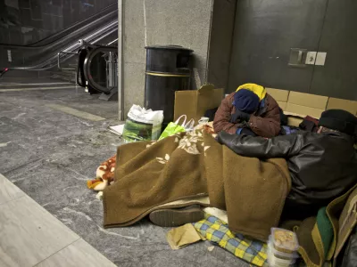 brezdomec prenočil v podhodu Ajdov&scaron;čina- ljubljanski brezdomci v zimskem času - prenočevanje pri nizkih temperaturah - //FOTO: Jaka AdamičOPOMBA: ZA OBJAVO V PRILOGI &ndash; DNEVNIKOV OBJEKTIV - REPORTAŽA