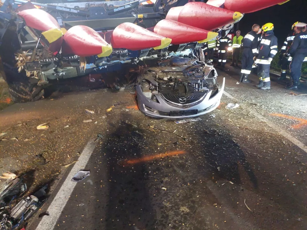 Z avtom v kombajn. Foto: Prostovoljno gasilsko dru&scaron;tvo iz Kirchberga ob Rabi