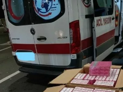 Tur&scaron;ki državljan je sku&scaron;al v re&scaron;ilci iz Srbije na Hrva&scaron;ko pretihotapiti ogromno &scaron;katel barve za lase. 