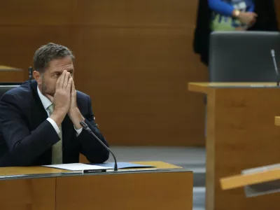 Minister za finance Klemen Bo&scaron;tjančič6.10.2025 - izredna seja DZ, na kateri bodo predstavili proračunski memorandum 2026-2027, predlog sprememb proračuna RS za leto 2026 in predlog proračuna RS za leto 2027; DZ,Foto: Luka Cjuha