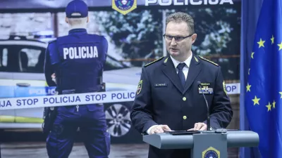 Damjan Petrič- 12.02.2025 - Policija je nagradila 66 izjemnih posameznikov, ki so v najrazličnej&scaron;ih okoli&scaron;činah pomagali re&scaron;evati življenja ljudi - podelitev, policija, hrabrost, požrtvovalnost, priznanja//FOTO: Jaka Gasar