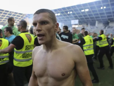 kapetan NK Olimpija Darijan Matić- 21.05.2016 - nogomet Olimpija: Krka, Prva liga - zadnji krog - tekma zadnjega kroga slovenske lige - NK Olimpija je uradno postala državni prvak ///FOTO: Luka Cjuha.