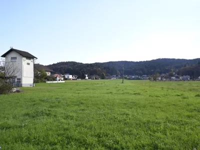 115 hektarjev kmetijskih zemlji&scaron;č bi bilo zazidljivih