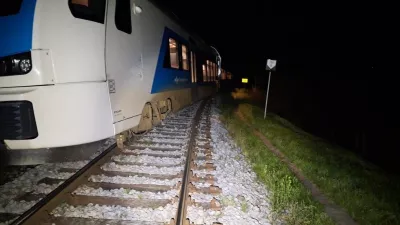 Namerna po&scaron;kodba železni&scaron;ke infrastrukture - neznanec je prežagal zatič na kretni&scaron;ki ključavnici