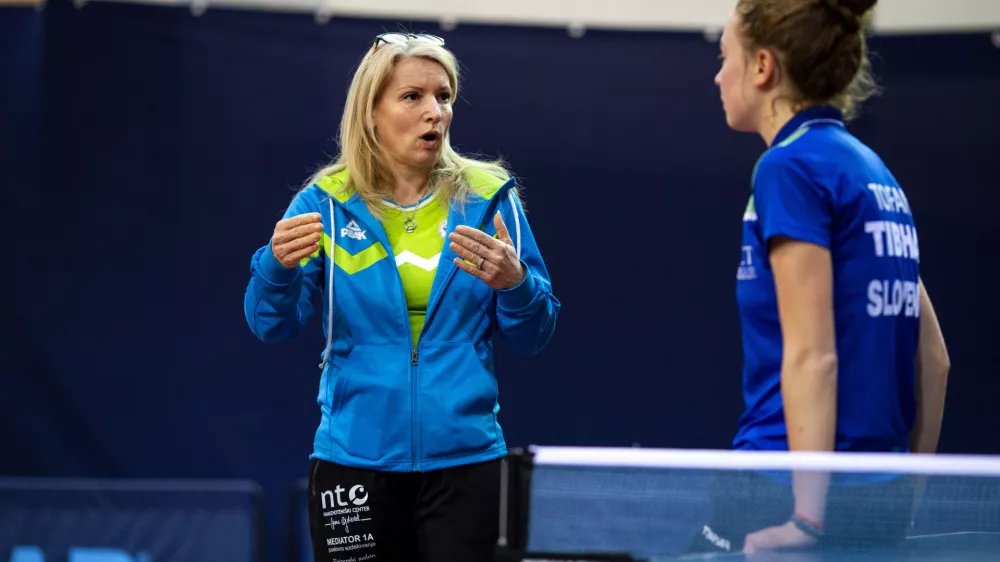 - selektorka ženske namiznoteni&scaron;ke reprezentance Vesna Ojster&scaron;ek, Ana Tofant- 16.04.2019 &ndash; Hrva&scaron;ka / Opatija &ndash; Namiznoteni&scaron;ka zveza Slovenije &ndash; slovenska namiznoteni&scaron;ka reprezentanca na pripravah v Opatiji pred svetovnim prvenstvom v Budimpe&scaron;ti //FOTO: Matjaž Ru&scaron;t