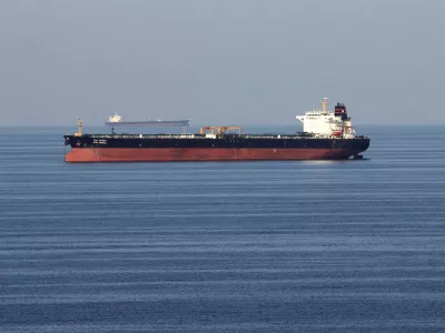 FILE PHOTO: Oil tankers pass through the Strait of Hormuz, December 21, 2018. REUTERS/Hamad I Mohammed/File Photo
