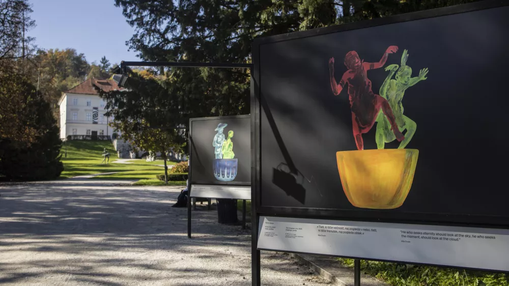  36. grafični bienale Ljubljana, Jakopičevo sprehajali&scaron;če, Sinzo Aanza, Kriva črta, 2025. Foto: Ur&scaron;ka Boljkovac. Arhiv MGLC.