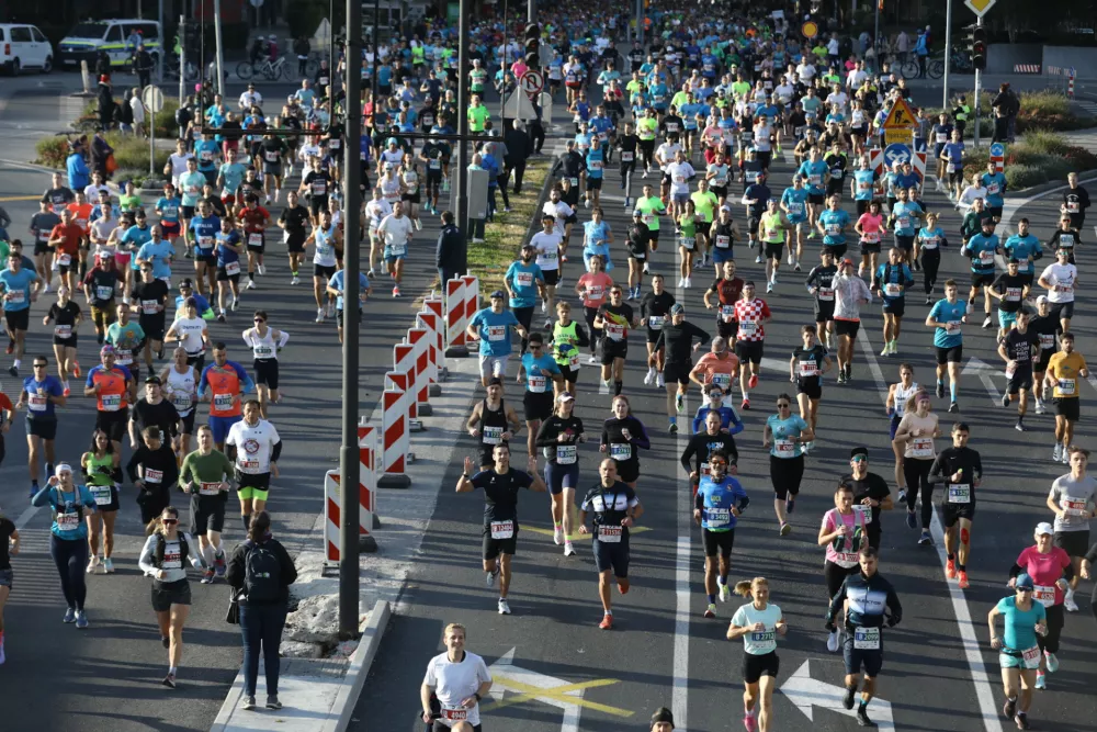 19.10.2025 - Ljubljanski maraton 2025 - tek - teka&scaron;ka prireditevFoto: Luka Cjuha