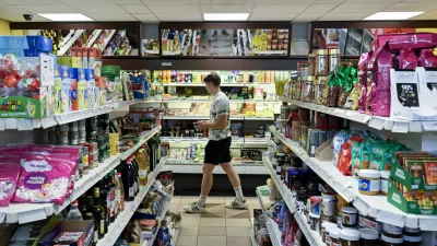 Trgovina Cekarnakupovanježivilahranatrgovinetrgovciko&scaron;arica25.06.2025 - Nakupovanje ob nedeljah in praznikih, odprte trgovine. FOTO: Nik Erik Neubauer / Foto: Nik Erik Neubauer