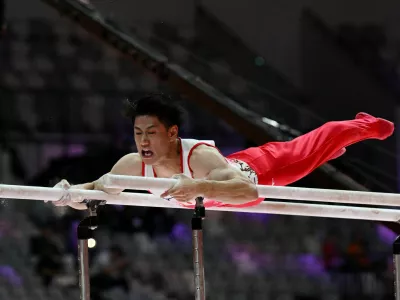 Artistic Gymnastics - 2025 World Artistic Gymnastics Championships - Men's Artistic Gymnastics - Qualifications - Indonesia Arena, Jakarta, Indonesia - October 19, 2025 Japan's Daiki Hashimoto in action on the parallel bars REUTERS/Jennifer Lorenzini