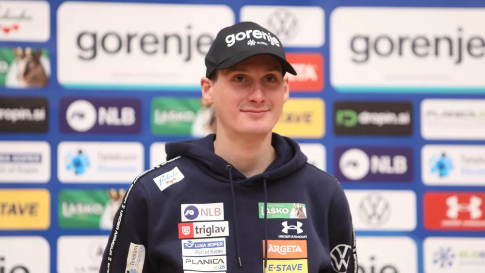 - Domen Prevc,- 07.10.2025. Predstavitev reprezentanc Smučarske zveze Slovenije za novo tekmovalno sezono.//FOTO: Bojan Velikonja