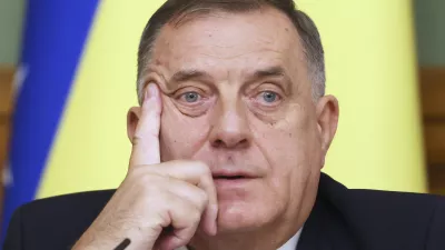 Bosnian Serb leader Milorad Dodik attends a news conference following his talks with Russian Foreign Minister Sergey Lavrov at Zinaida Morozova's Mansion in Moscow, Russia, Tuesday, Sept. 9, 2025. (Sergei Ilnitsky/Pool Photo via AP)