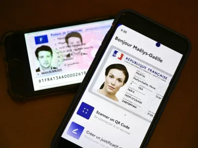 Illustration picture shows a driver license and a digital French identity card, on a phone on May 22, 2023 in Paris, France. France has set its sights on creating a digital version of driving licences, according to French media reports. The licences will be stored via an app on smartphones that can be accessed even without an internet connection. A trial of the new system will take place in the latter half of 2023 in three French departments, with the government hoping to introduce the e-licences nationwide before the 2024 European elections. Victor Joly/ABACAPRESS.COM,Image: 778432444, License: Rights-managed, Restrictions:, Model Release: noFoto: Profimedia