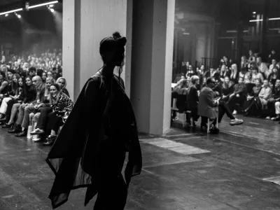 - 17-22.10.2025 - moda - Ljubljana Fashion week - LJFW - modna revija, manekenka, maneken, oblikovanje, design, obleka//FOTO: Jaka GasarOPOMBA: ZA OBJEKTIV - REPORTAŽA / Foto: Jaka Gasar