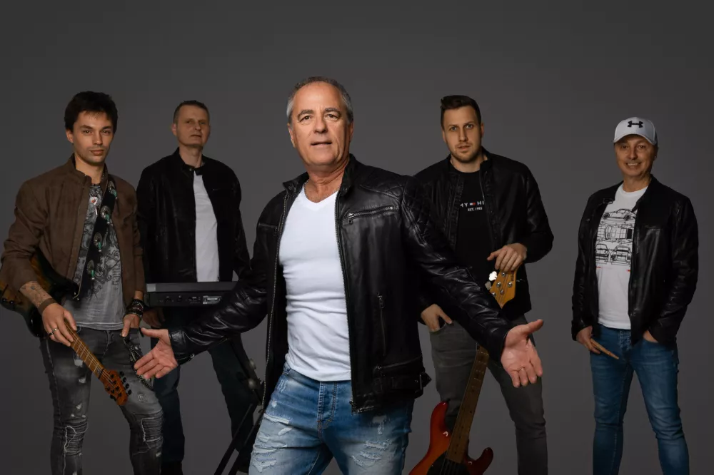 Viii Resnik s skupino / Foto: Dean Dubokovic