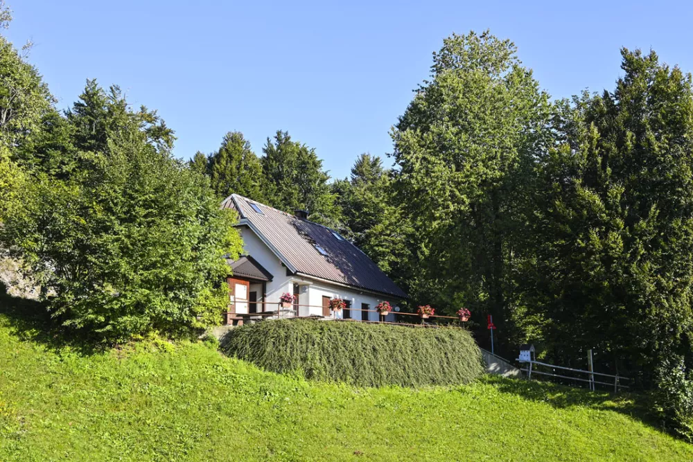 Koča na Hlevi&scaron;ki planini / Foto: Franci Horvat